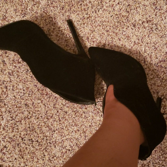 Velvet Booties - Picture 6 of 6